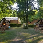 De La Foret Seasonova 3* Sillé-le-Guillaume