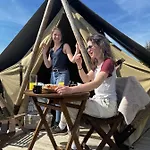 De La Foret Seasonova אתר קמפינג 3*