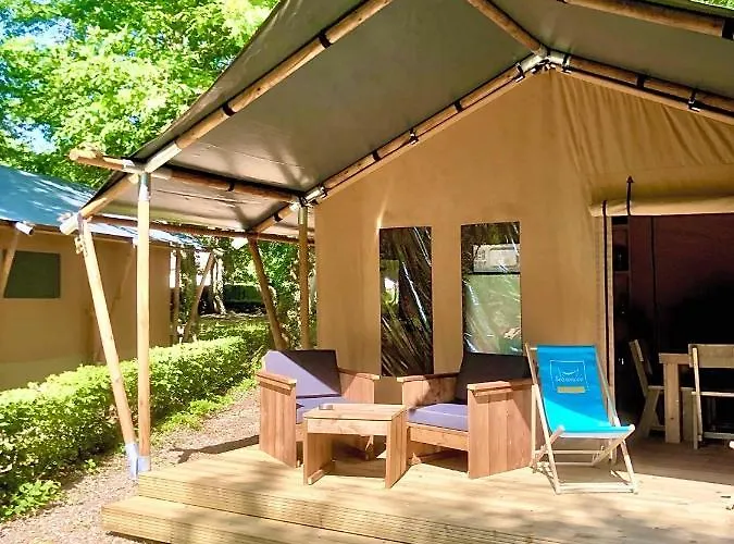 De La Foret Seasonova مكان تخييم Sillé-le-Guillaume